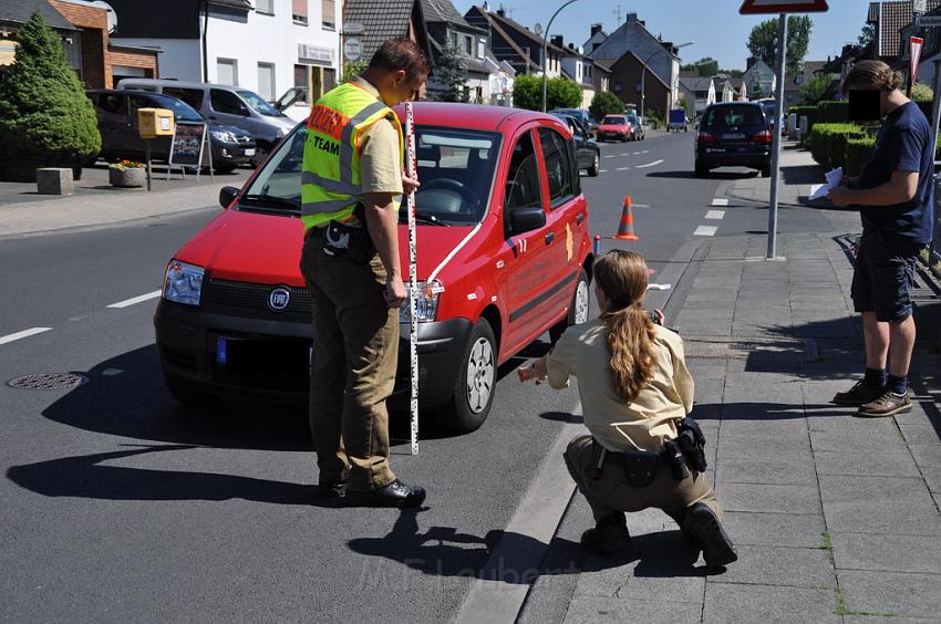 VU Person angefahren Koeln Hoehenhaus Sigwinstr P1.JPG